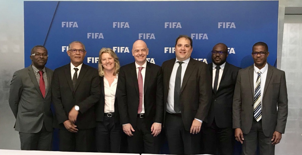 FIFA, FFF, KNVB firman un acuerdo de colaboración con las ligas regionales de la Concacaf